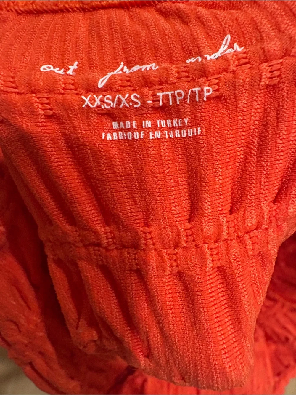 Women's Red Shirred Stretch Short Sleeve Top - Picture 3 of 3